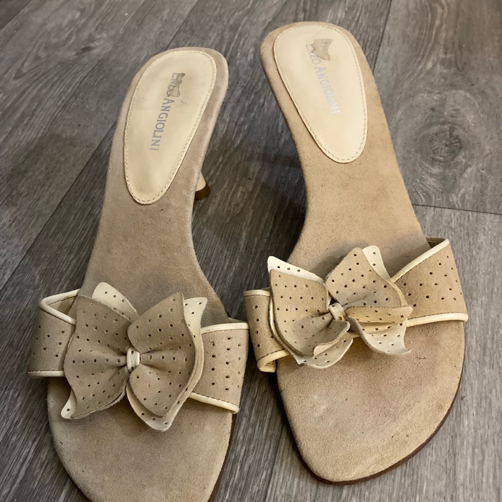 Enzo angiolini heels.